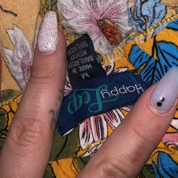 Yellow pants - Picture 2 of 2